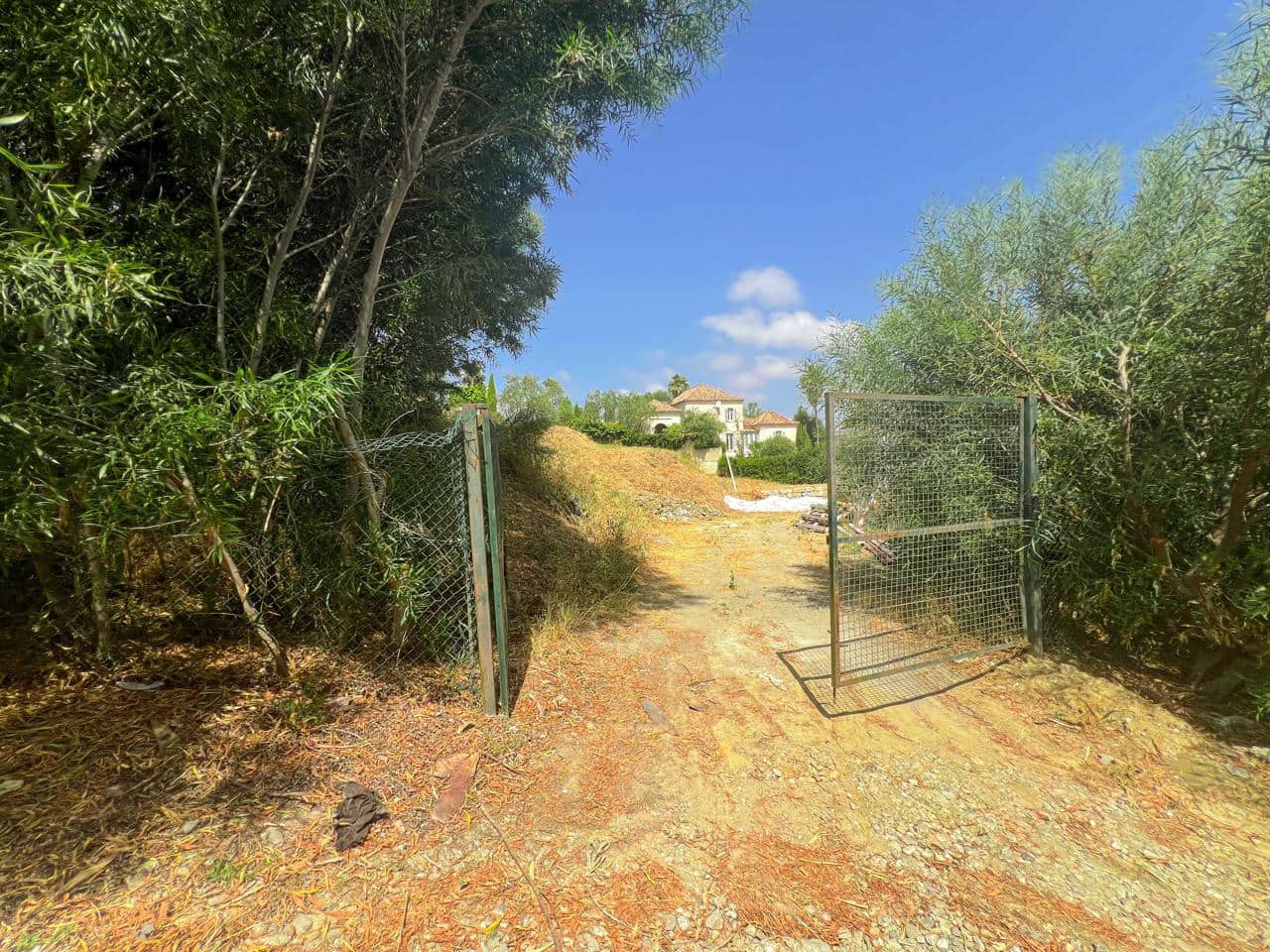 Undeveloped Land for sale in Sotogrande - € 350,000 (Ref: 9506793)