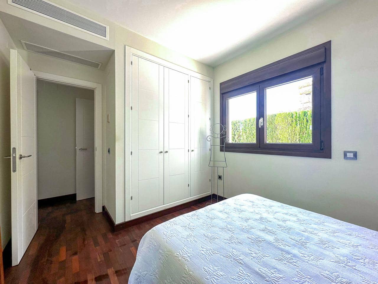 5 soverom Villa til salgs i Torreguadiaro med svømmebasseng garasje - € 1 190 000 (Ref: 9507998)