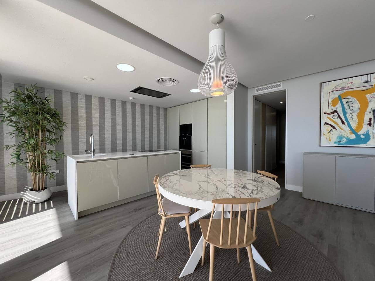 3 sypialnia Mieszkanie na sprzedaż w Estepona z basenem garażem - 1 400 000 € (Ref: 9511232)