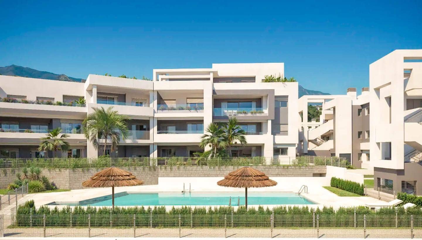 2 bedroom Flat for sale in New Golden Mile with pool garage - € 434,000 (Ref: 9511235)