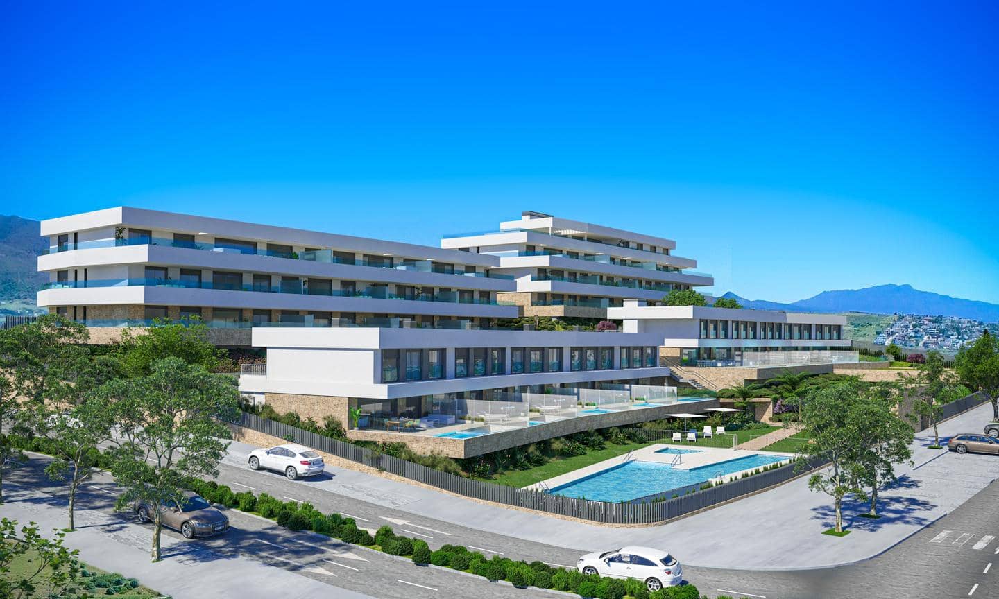 2 quarto Apartamento para venda em Estepona com piscina garagem - 645 000 € (Ref: 9511250)