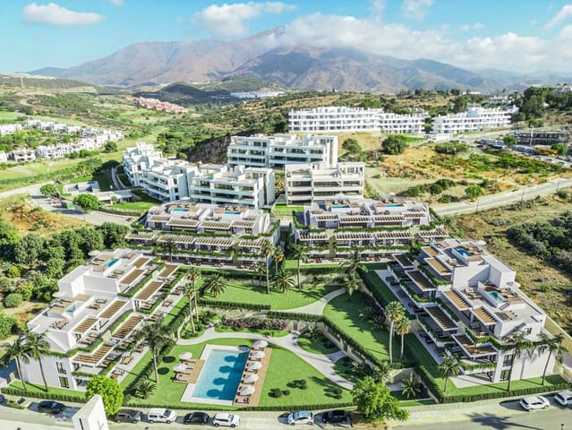 2 chambre Appartement à vendre à Guadalobón, Estepona avec piscine garage - 460 000 € (Ref: 9524973)