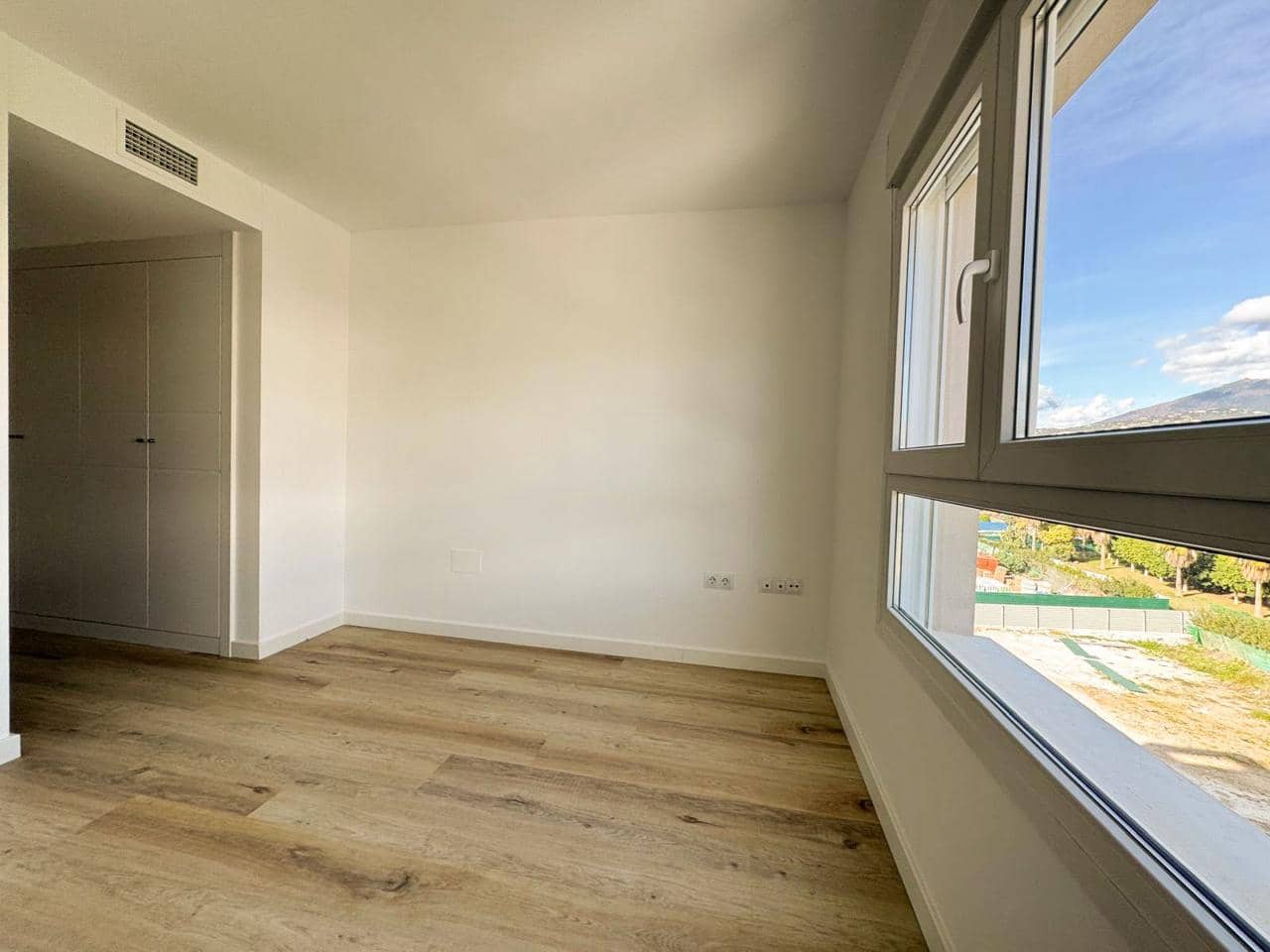 Piso de 3 habitaciones en Marbella en venta con piscina garaje - 560.000 € (Ref: 9525515)