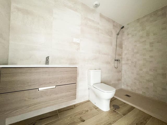 Piso de 3 habitaciones en Rodeo Alto - Guadaiza - La Campana, Marbella en venta con piscina garaje - 560.000 € (Ref: 9525515)