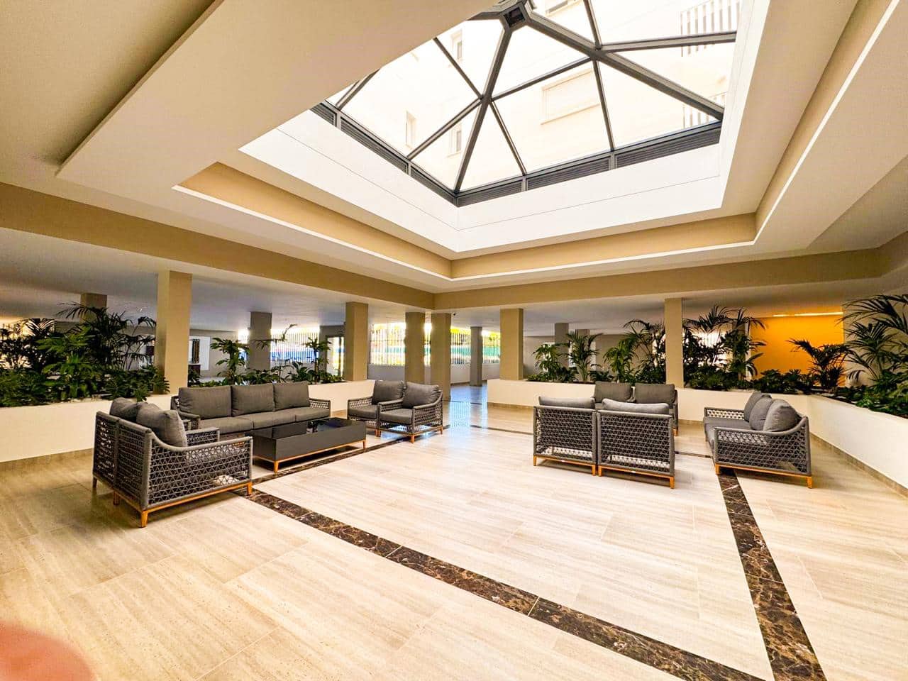 Piso de 3 habitaciones en Marbella en venta con piscina garaje - 560.000 € (Ref: 9525515)