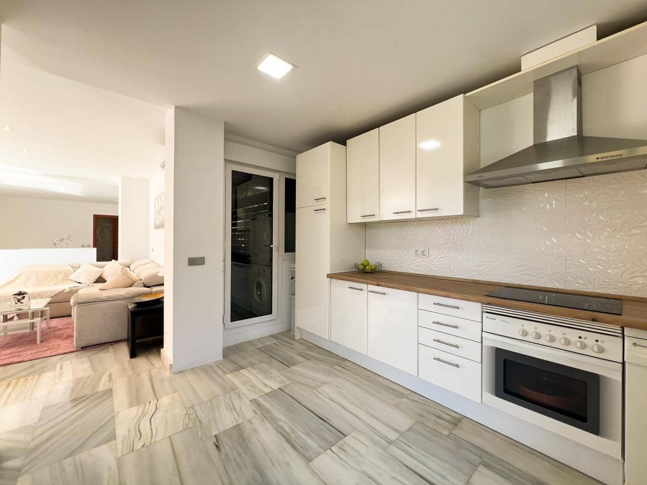 4 soveværelse Villa til salg i Benahavis med swimmingpool garage - € 679.000 (Ref: 9525517)