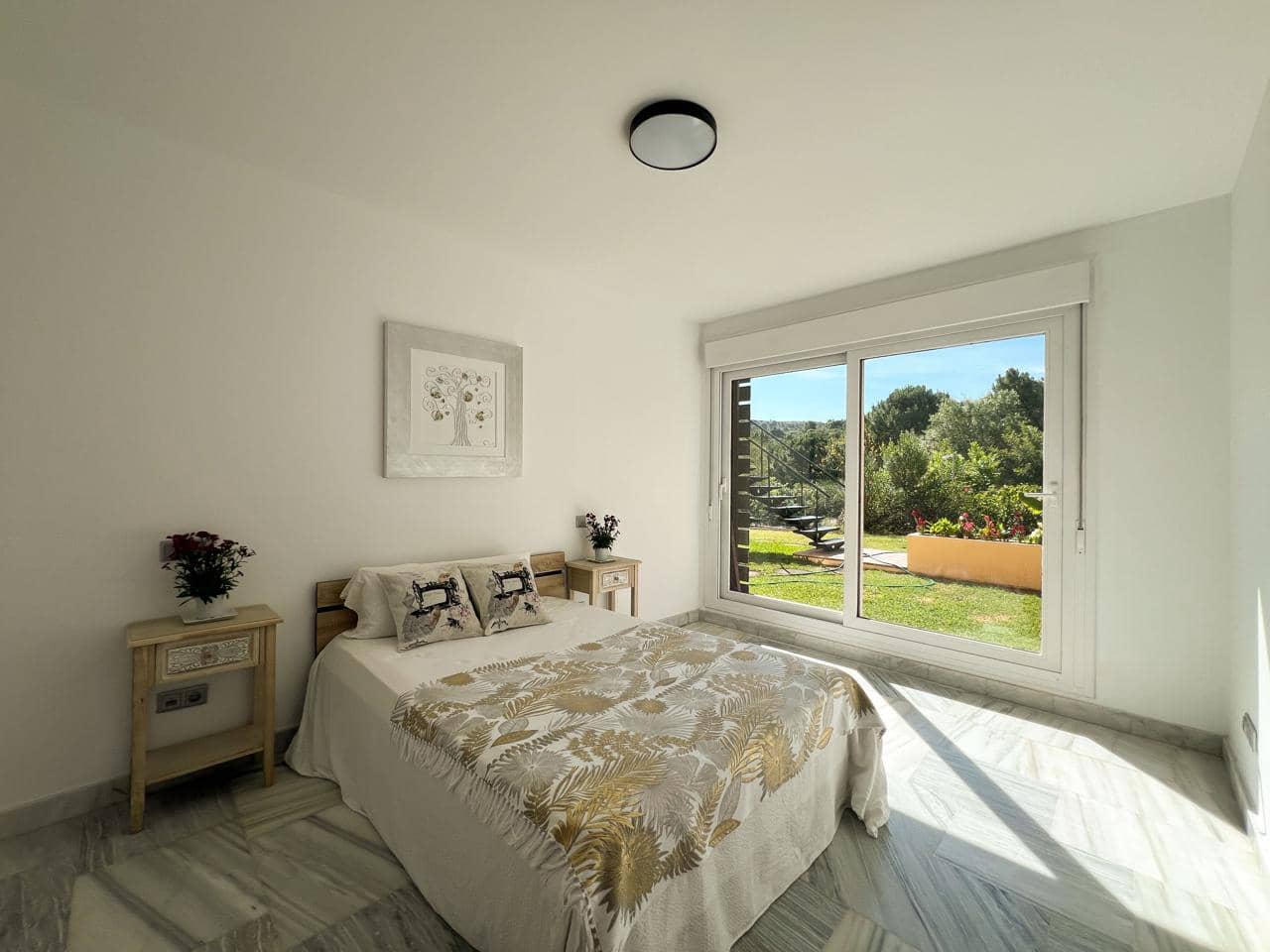 4 soveværelse Villa til salg i Benahavis med swimmingpool garage - € 679.000 (Ref: 9525517)