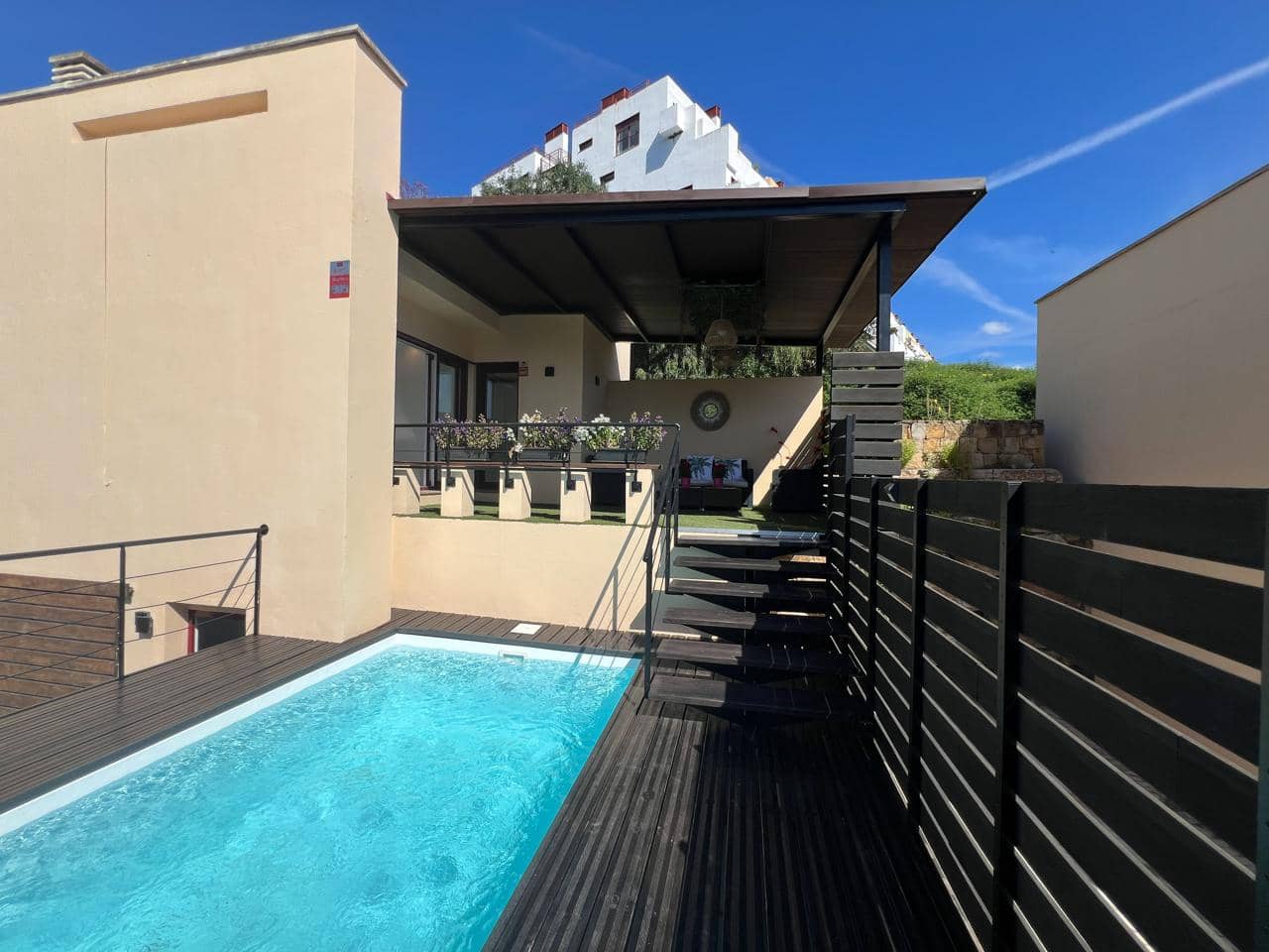 4 soveværelse Villa til salg i Benahavis med swimmingpool garage - € 679.000 (Ref: 9525517)