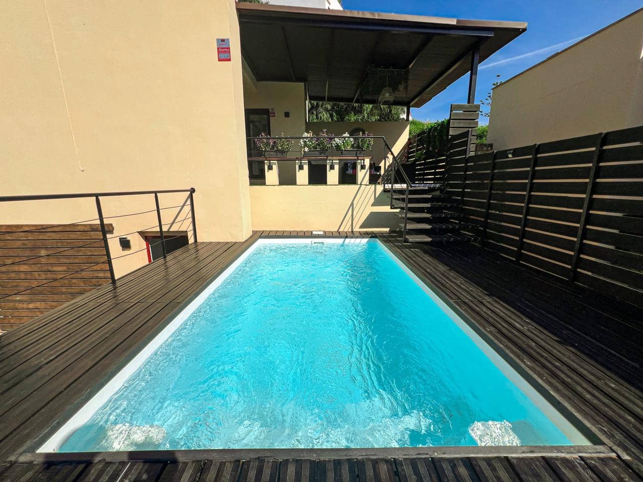 4 soveværelse Villa til salg i Benahavis med swimmingpool garage - € 679.000 (Ref: 9525517)