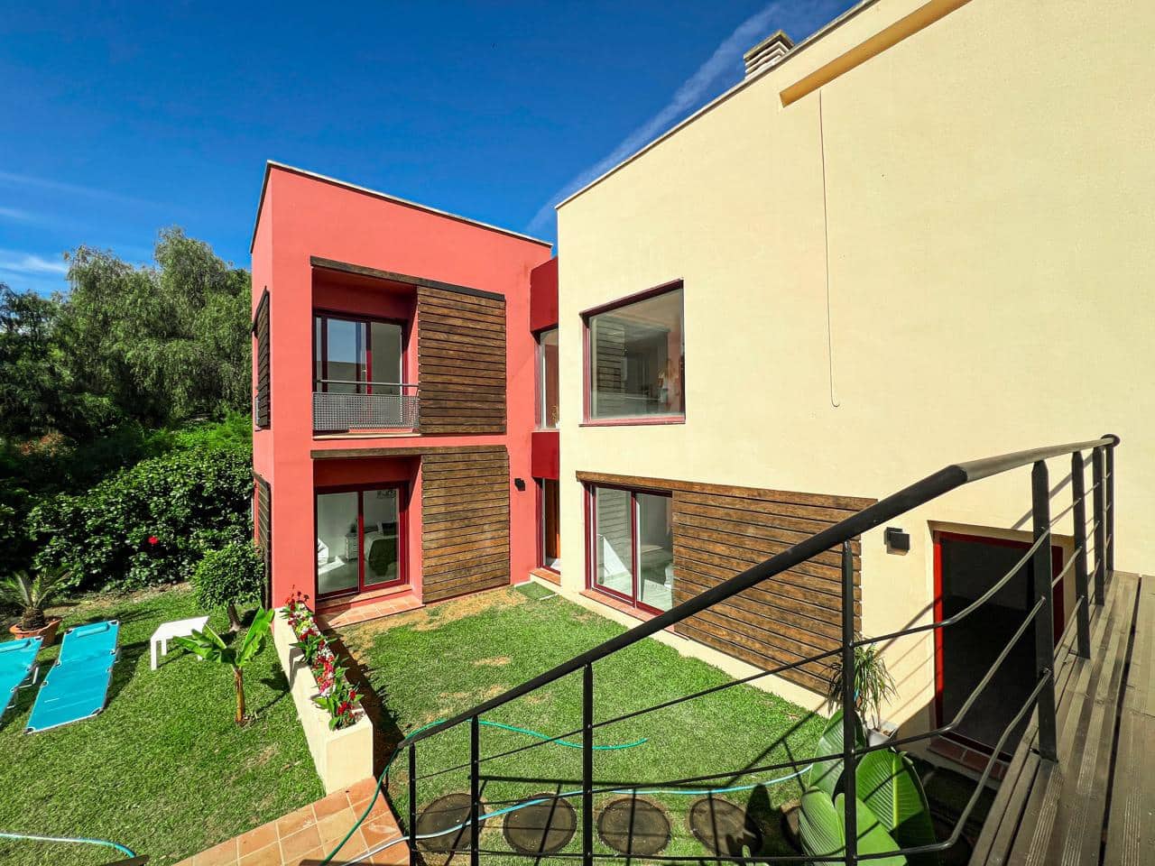 4 soveværelse Villa til salg i Benahavis med swimmingpool garage - € 679.000 (Ref: 9525517)