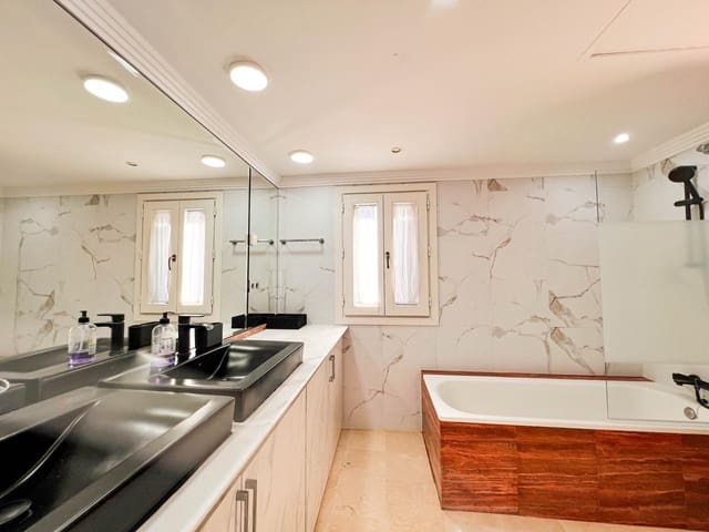 6 slaapkamer Villa te koop in La Carolina - Guadalpín, Marbella met zwembad garage - € 1.600.000 (Ref: 9525944)