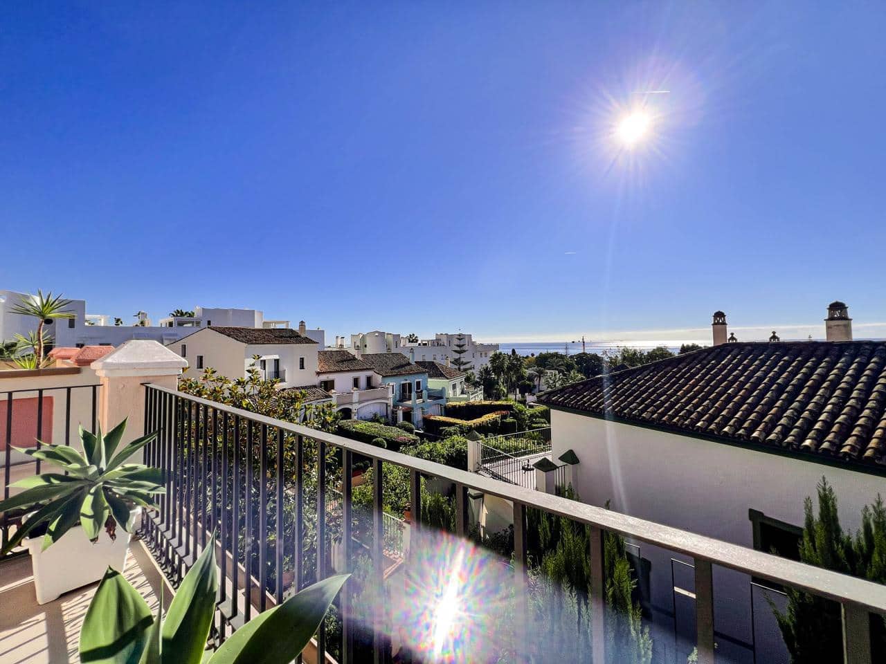 6 slaapkamer Villa te koop in Marbella met zwembad garage - € 1.600.000 (Ref: 9525944)