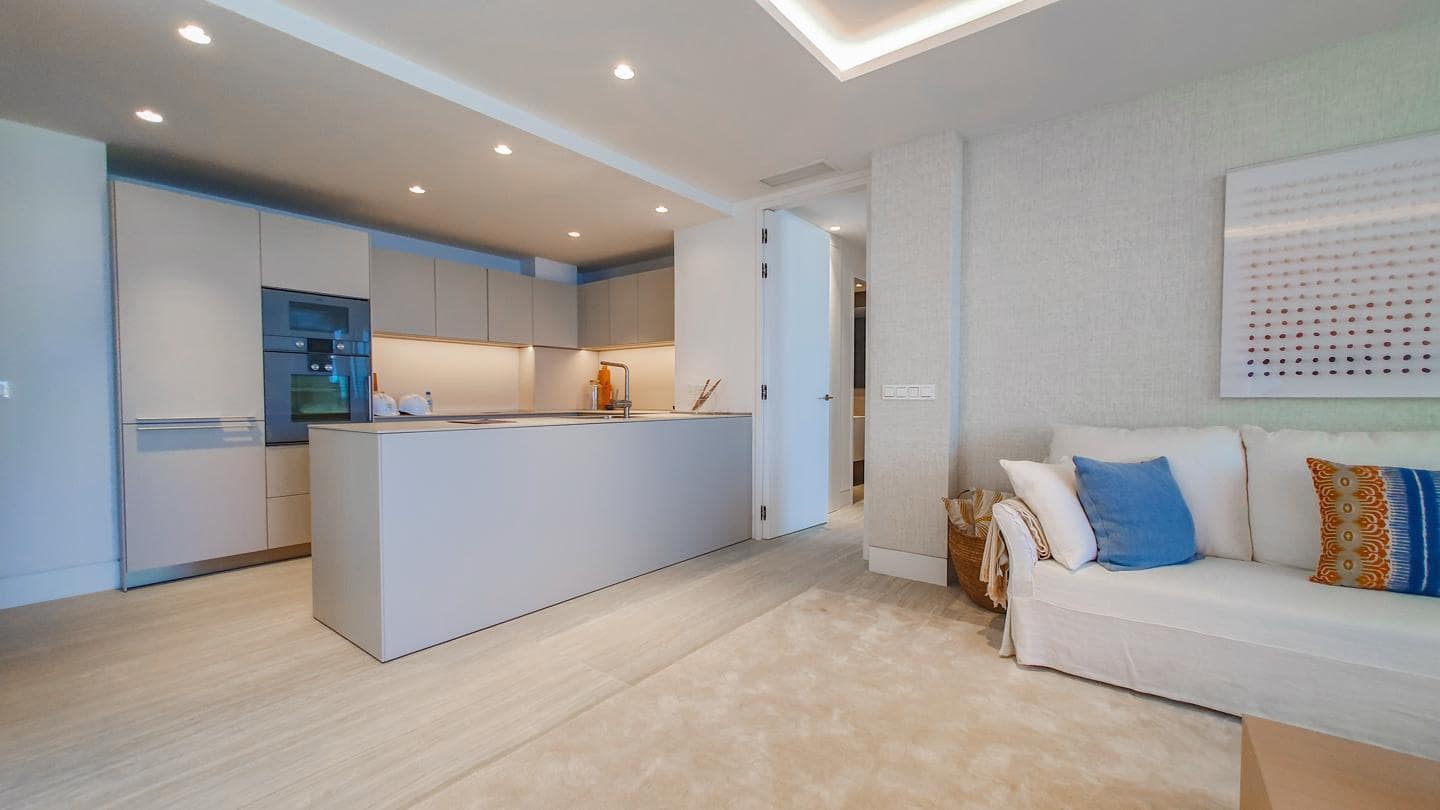 3 quarto Apartamento para venda em Estepona com piscina garagem - 2 950 000 € (Ref: 9528016)