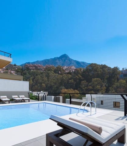 3 soverom Leilighet til salgs i Los Naranjos, Marbella med svømmebasseng garasje - € 950 000 (Ref: 9528688)