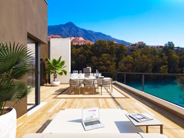 3 soverom Leilighet til salgs i Los Naranjos, Marbella med svømmebasseng garasje - € 950 000 (Ref: 9528688)