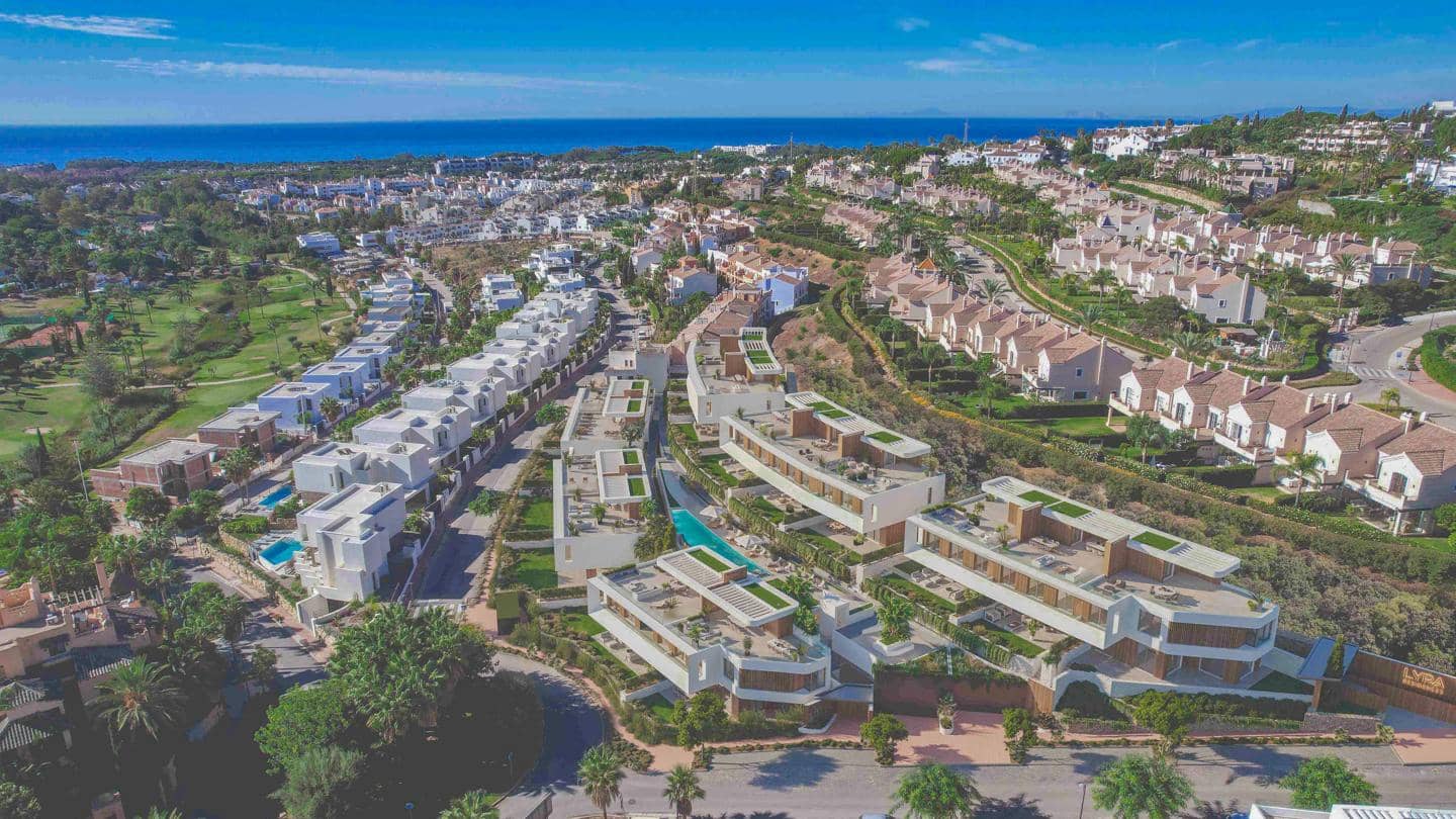 4 soverom Villa til salgs i El Paraiso med svømmebasseng garasje - € 1 510 000 (Ref: 9528846)