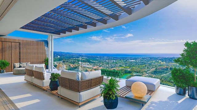 Piso de 4 habitaciones en La Zagaleta - El Madroñal, Benahavís en venta con piscina garaje - 2.400.000 € (Ref: 9532577)