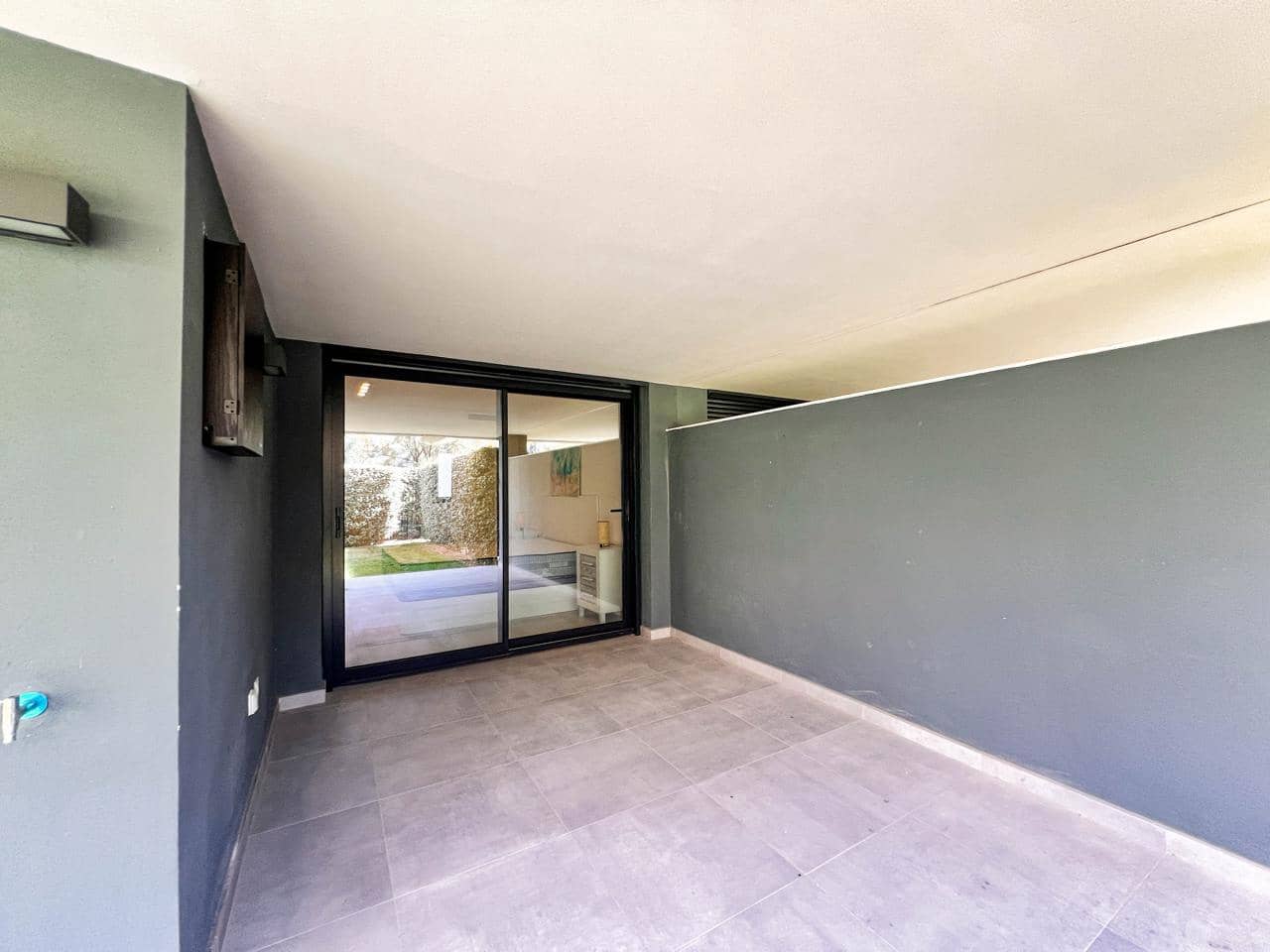 3 quarto Apartamento para venda em New Golden Mile com piscina garagem - 530 000 € (Ref: 9535220)