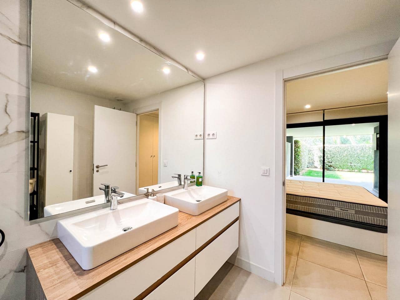 3 quarto Apartamento para venda em New Golden Mile com piscina garagem - 530 000 € (Ref: 9535220)