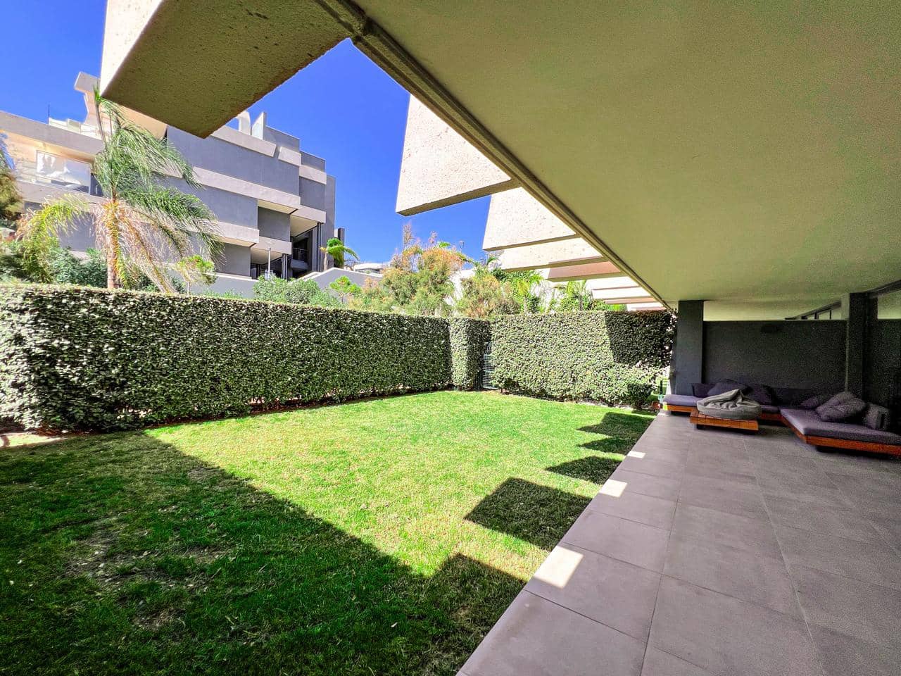 3 quarto Apartamento para venda em New Golden Mile com piscina garagem - 530 000 € (Ref: 9535220)