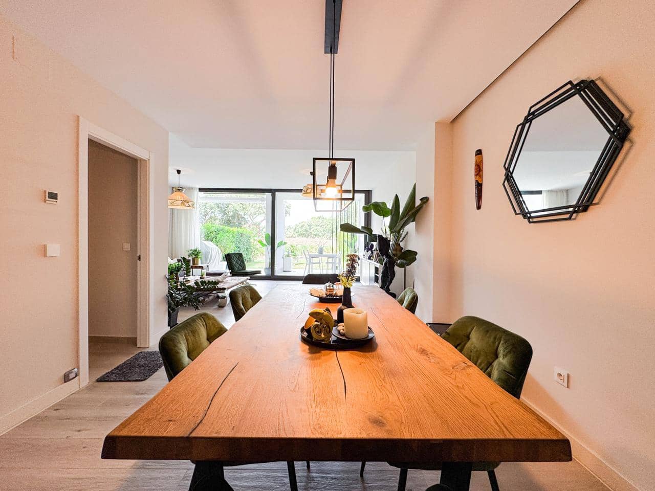 7 soverom Villa til salgs i Sotogrande med svømmebasseng garasje - € 1 688 000 (Ref: 9535221)