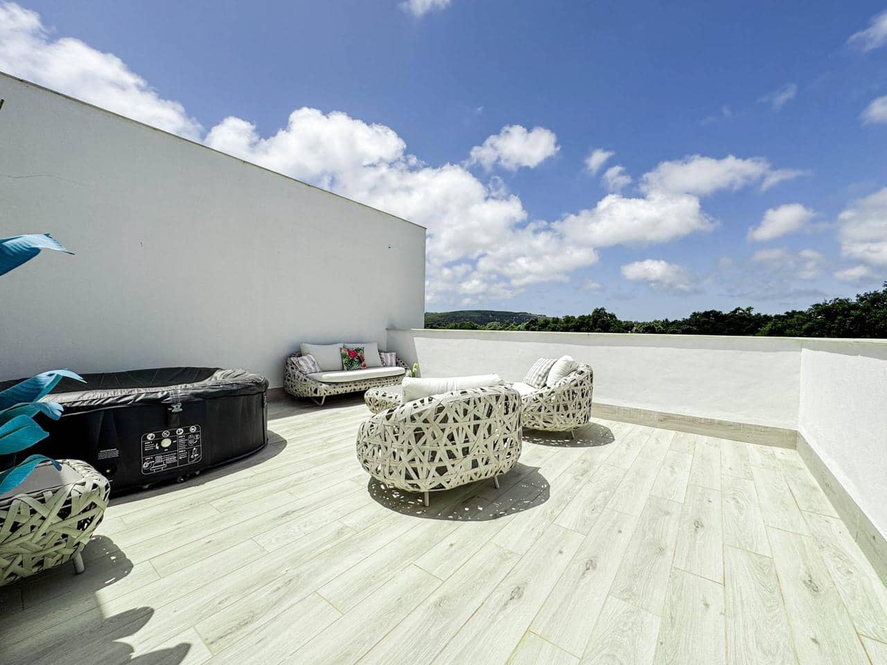 Chalet de 3 habitaciones en Sotogrande en venta con piscina garaje - 799.000 € (Ref: 9535222)