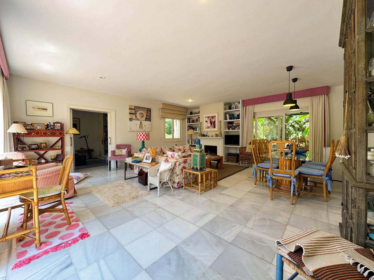 Chalet de 5 habitaciones en Sotogrande en venta con piscina garaje - 995.000 € (Ref: 9535224)