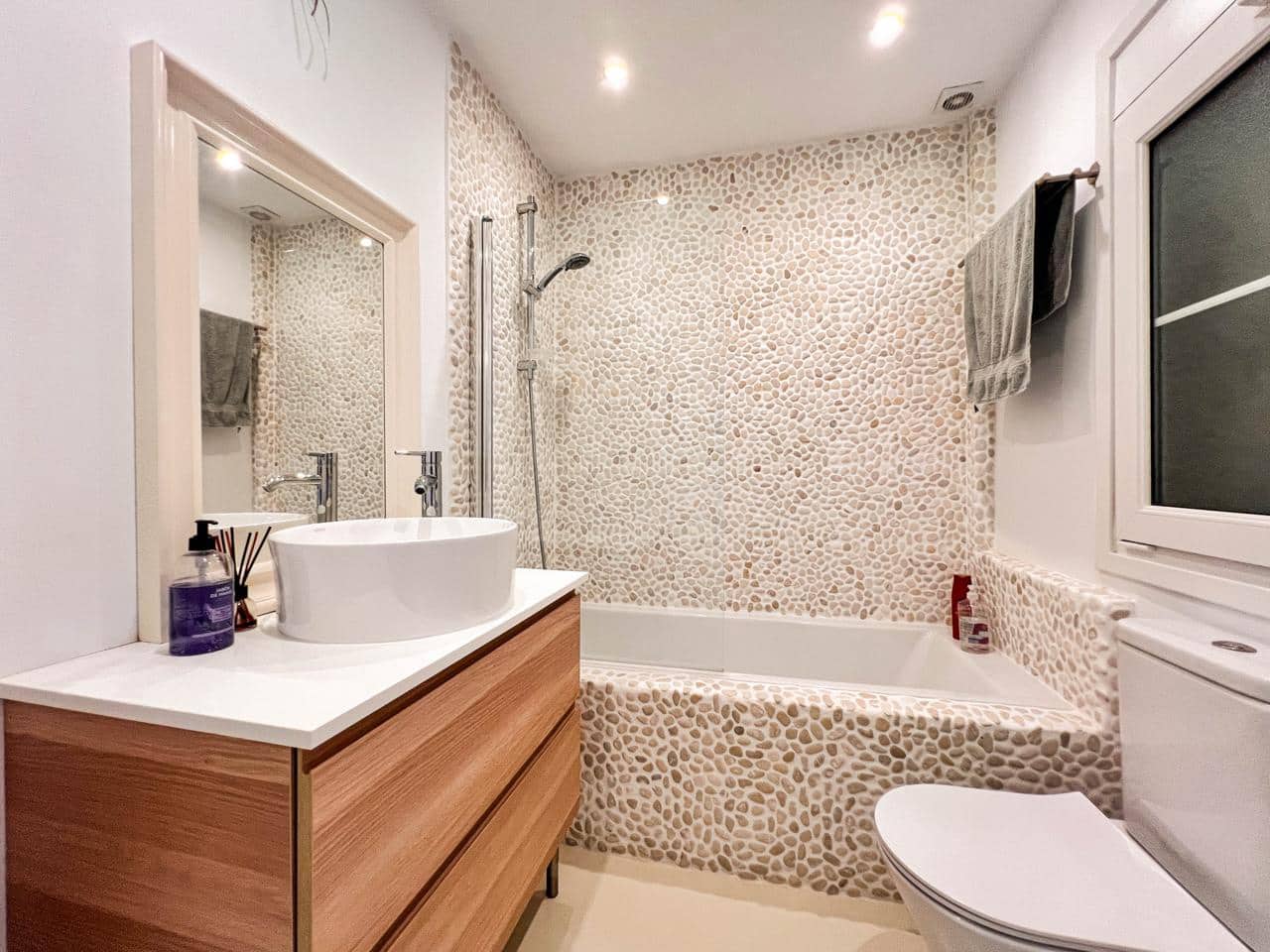 2 slaapkamer Flat te koop in Atalaya-Isdabe met zwembad garage - € 590.000 (Ref: 9539499)