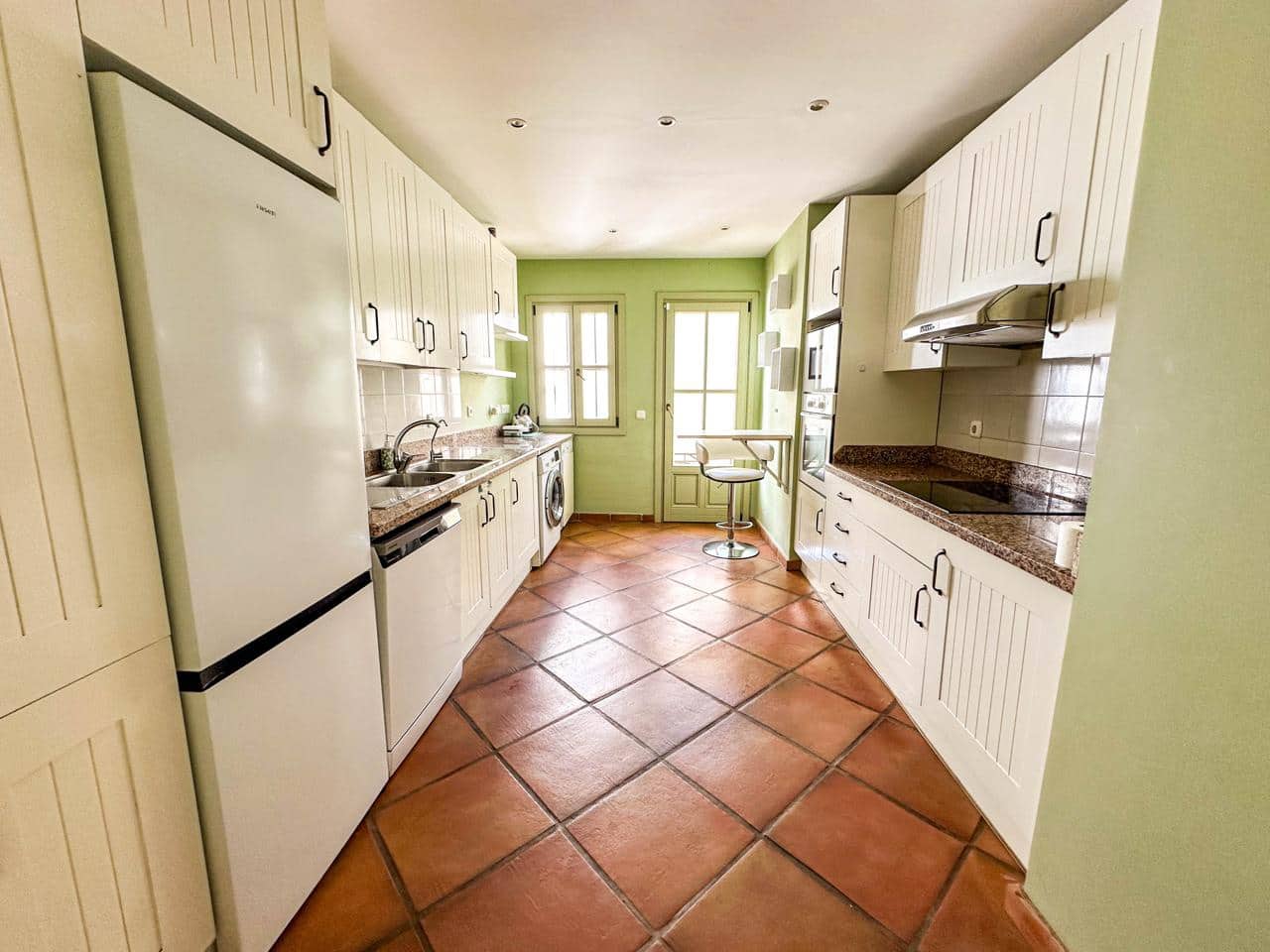 3 soveværelse Villa til salg i Sotogrande med swimmingpool garage - € 790.000 (Ref: 9539500)