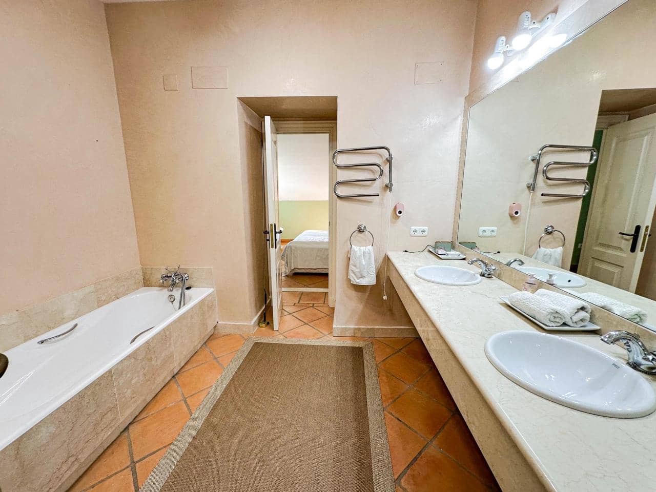 3 soveværelse Villa til salg i Sotogrande med swimmingpool garage - € 790.000 (Ref: 9539500)