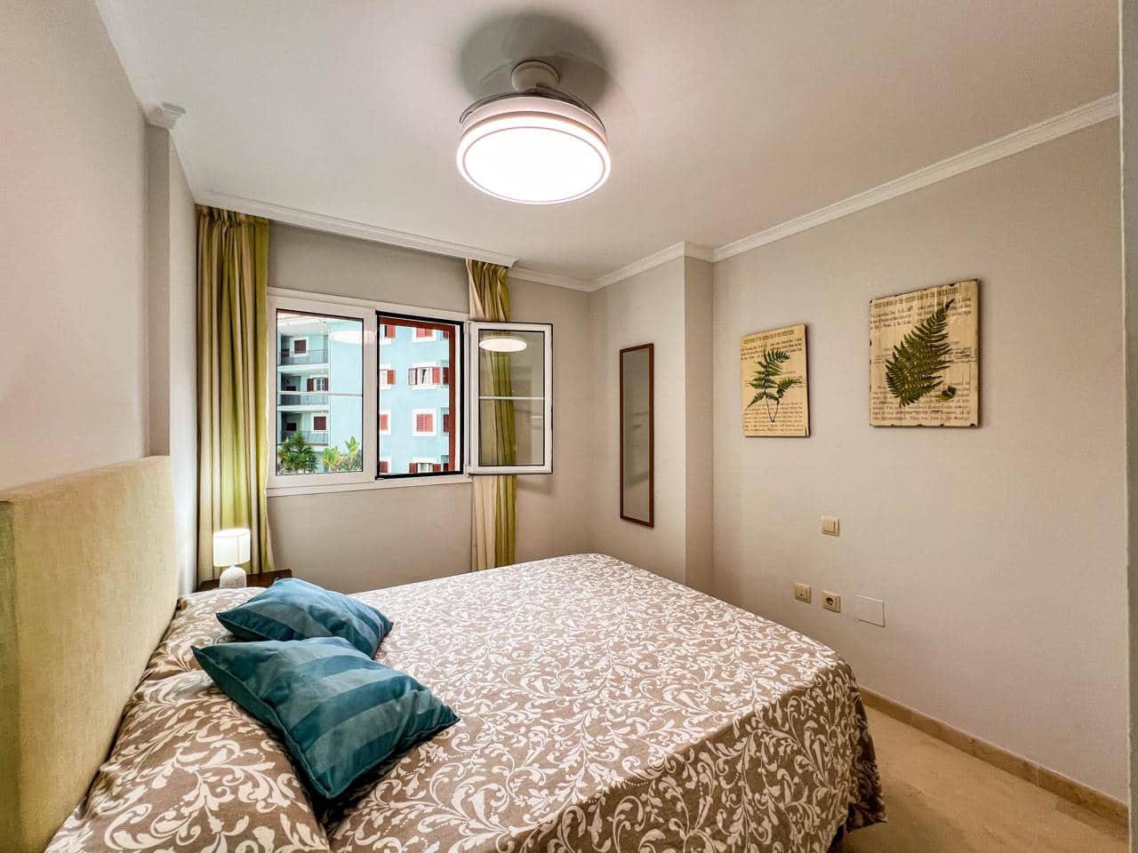 3 sypialnia Mieszkanie na sprzedaż w San Roque z basenem garażem - 699 000 € (Ref: 9539502)