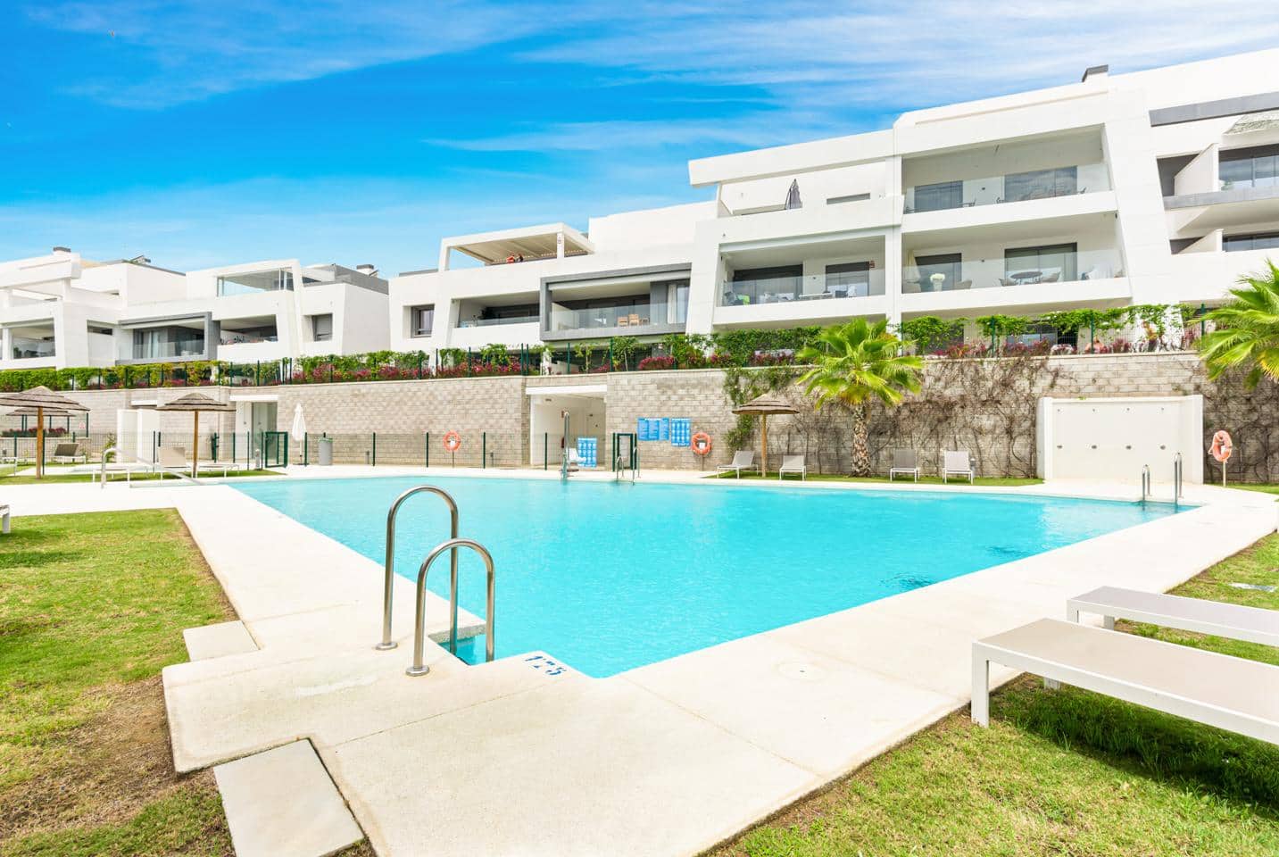 2 soveværelse Lejlighed til salg i Marbella med swimmingpool garage - € 495.000 (Ref: 9542407)