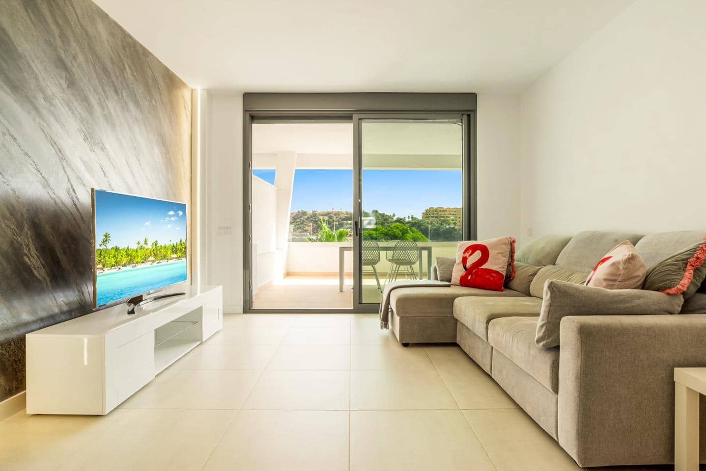 2 soveværelse Lejlighed til salg i Marbella med swimmingpool garage - € 495.000 (Ref: 9542407)