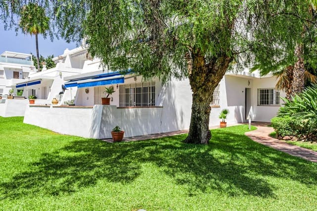 3 soveværelse Lejlighed til salg i Nueva Andalucía Centro, Marbella med swimmingpool garage - € 680.000 (Ref: 9542409)