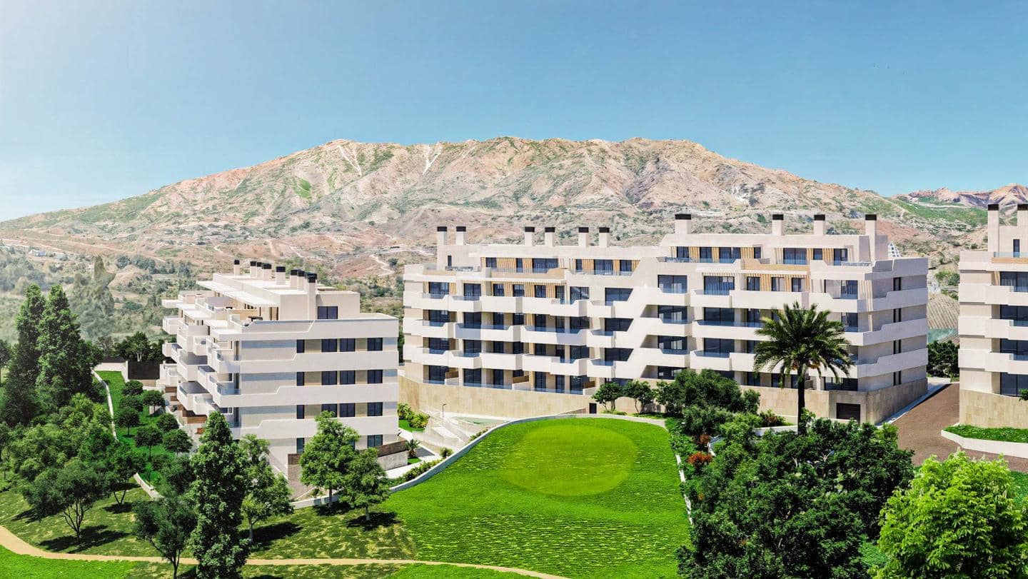 Piso de 2 habitaciones en Mijas en venta con piscina garaje - 590.000 € (Ref: 9554287)