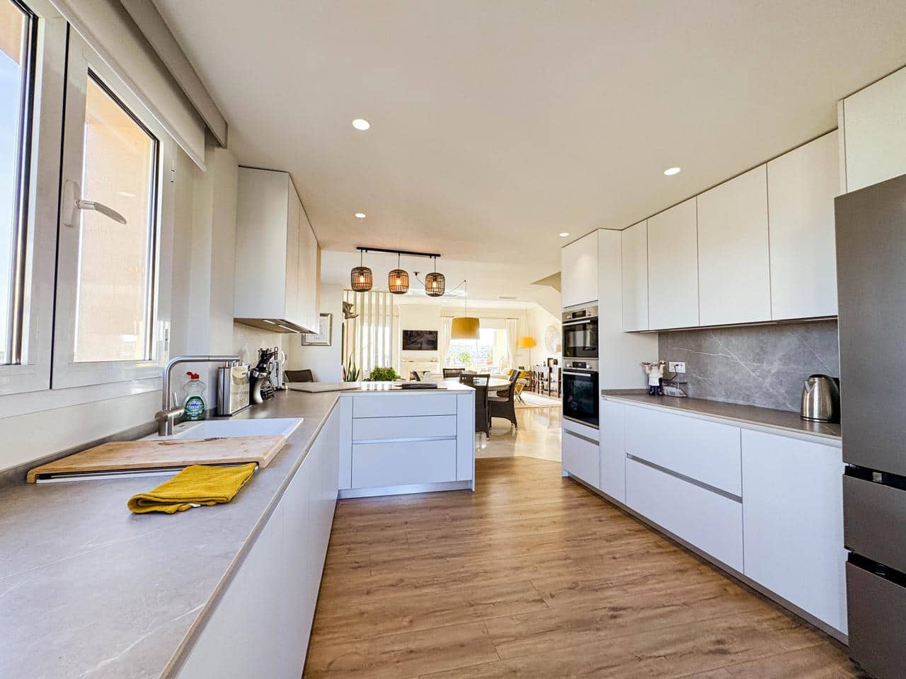 3 chambre Appartement à vendre à Sotogrande avec piscine garage - 665 000 € (Ref: 9559096)