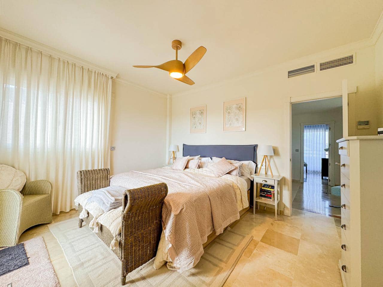 3 chambre Appartement à vendre à Sotogrande avec piscine garage - 665 000 € (Ref: 9559096)