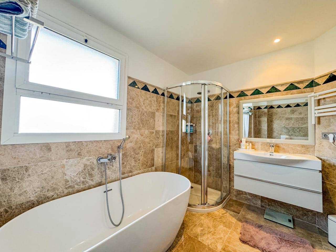 3 chambre Appartement à vendre à Sotogrande avec piscine garage - 665 000 € (Ref: 9559096)