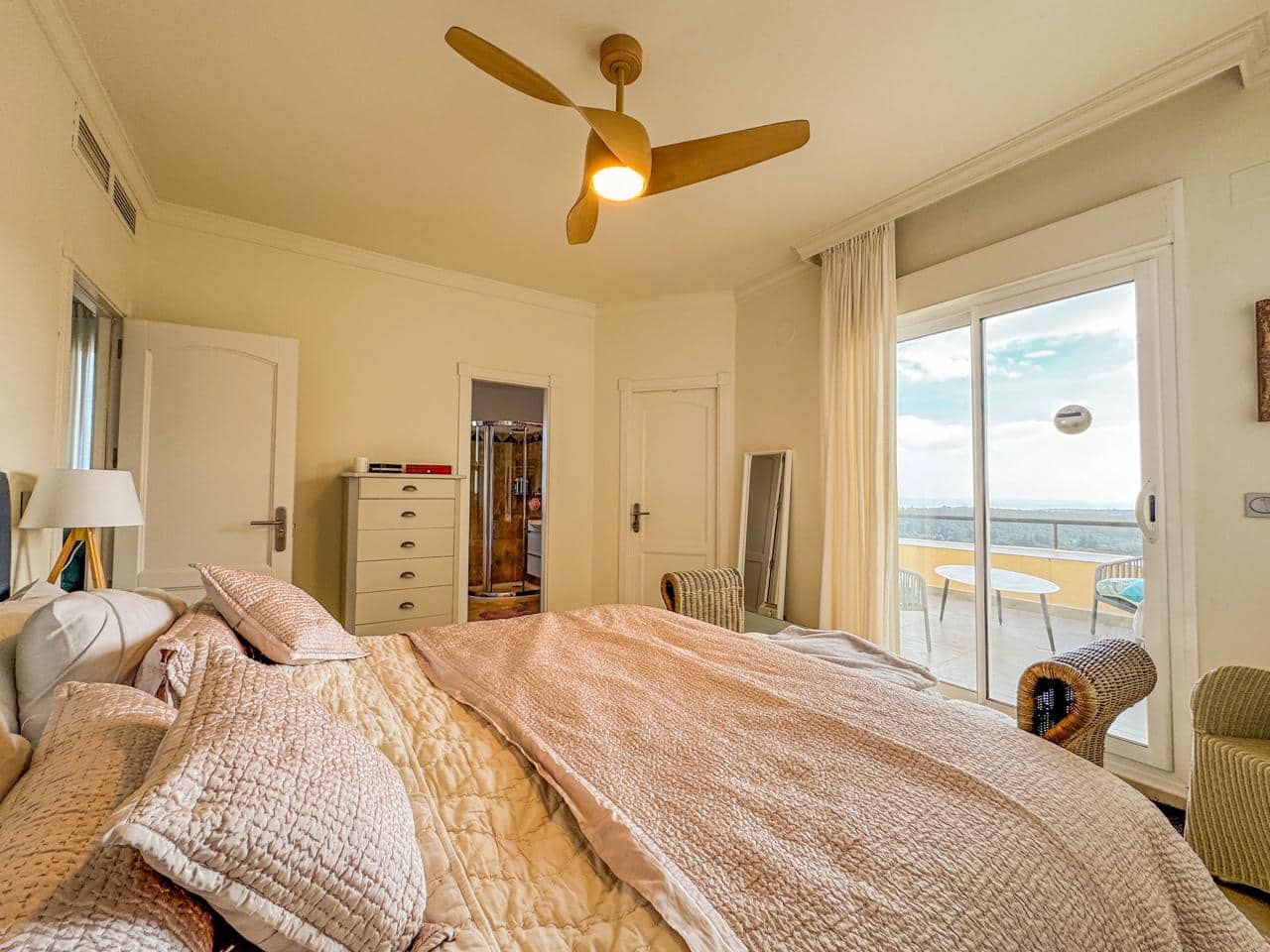 3 chambre Appartement à vendre à Sotogrande avec piscine garage - 665 000 € (Ref: 9559096)