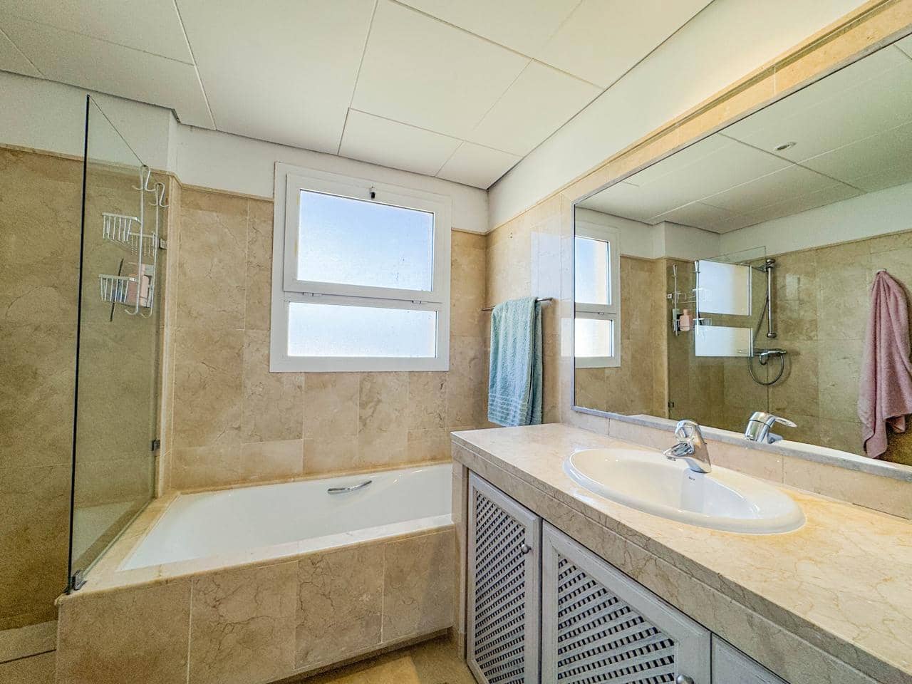 3 chambre Appartement à vendre à Sotogrande avec piscine garage - 665 000 € (Ref: 9559096)