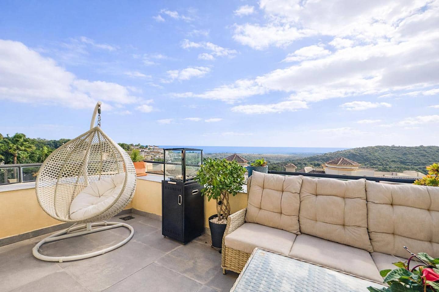 3 chambre Appartement à vendre à Sotogrande avec piscine garage - 665 000 € (Ref: 9559096)