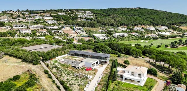 4 sovrum Villa till salu i Sotogrande Alto, San Roque med pool garage - 5 800 000 € (Ref: 9585065)