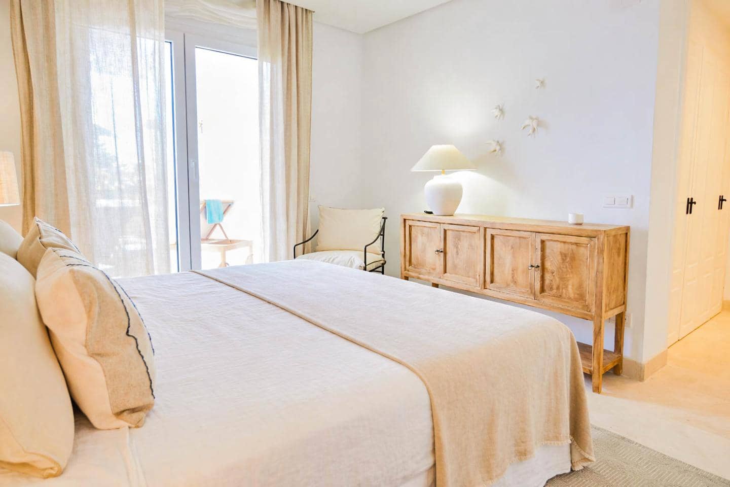 2 Zimmer Wohnung zu verkaufen in Nueva Andalucia mit Garage - 486.000 € (Ref: 9618535)