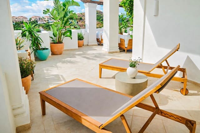 3 soveværelse Lejlighed til salg i Los Naranjos, Marbella med swimmingpool garage - € 720.000 (Ref: 9618537)