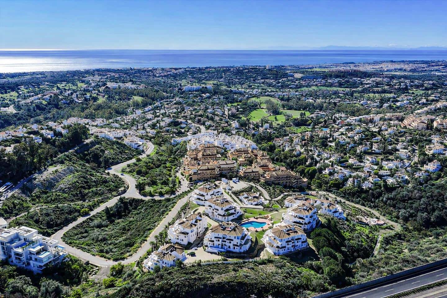 3 soveværelse Lejlighed til salg i Nueva Andalucia med swimmingpool garage - € 720.000 (Ref: 9618537)