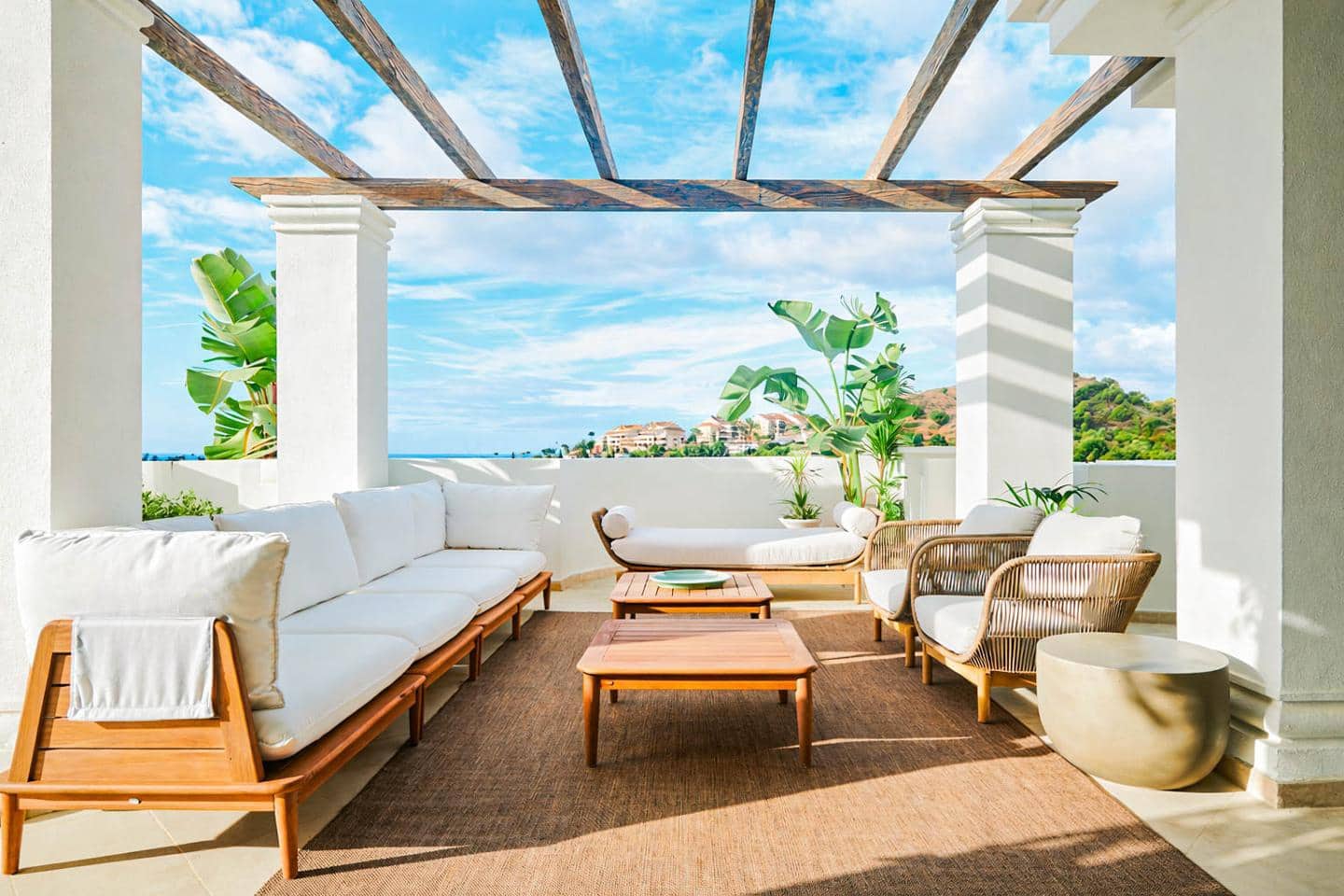 2 Zimmer Wohnung zu verkaufen in Nueva Andalucia mit Pool Garage - 475.000 € (Ref: 9618538)