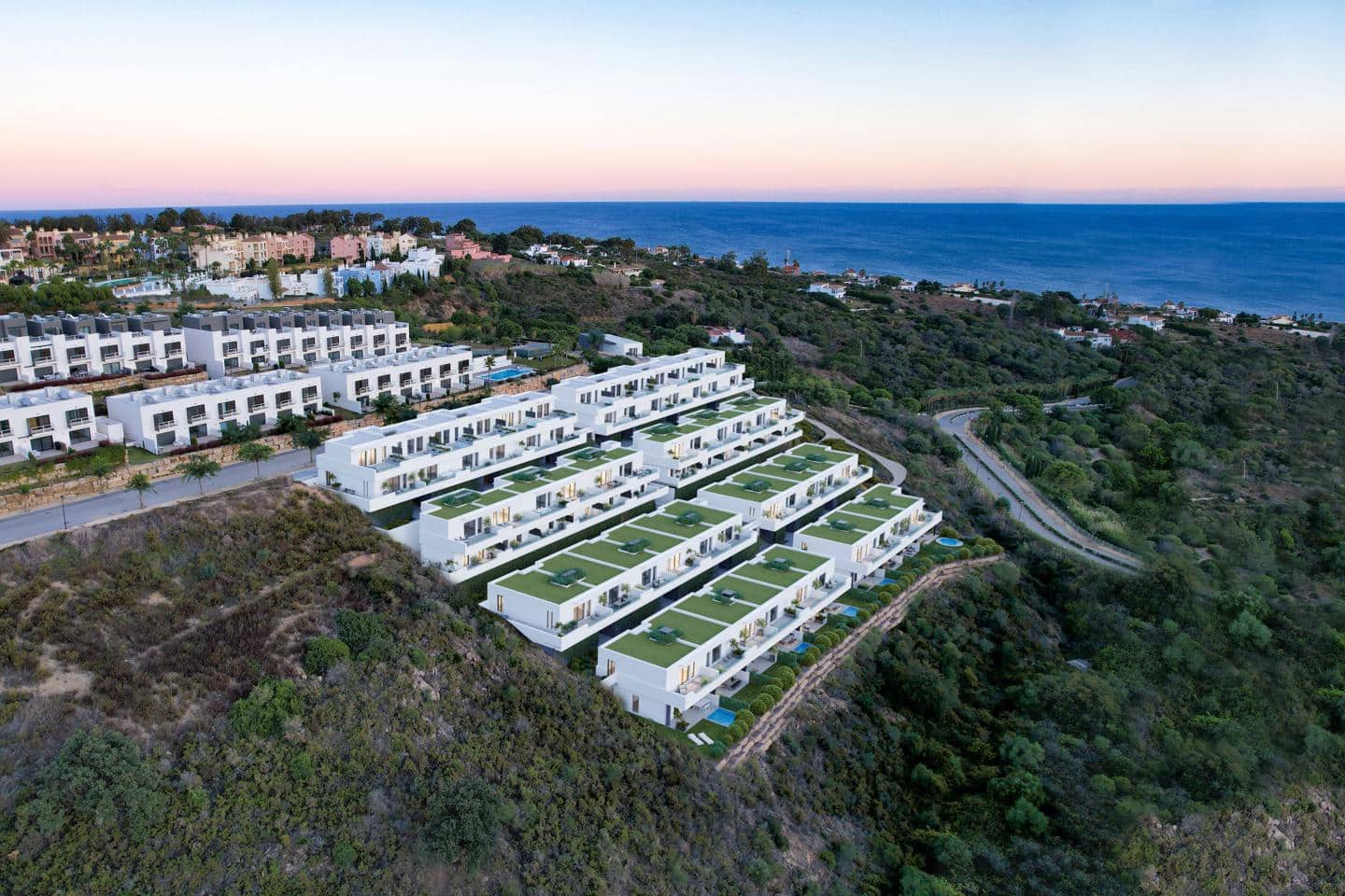 Chalet de 4 habitaciones en Manilva en venta con piscina garaje - 490.000 € (Ref: 9618780)