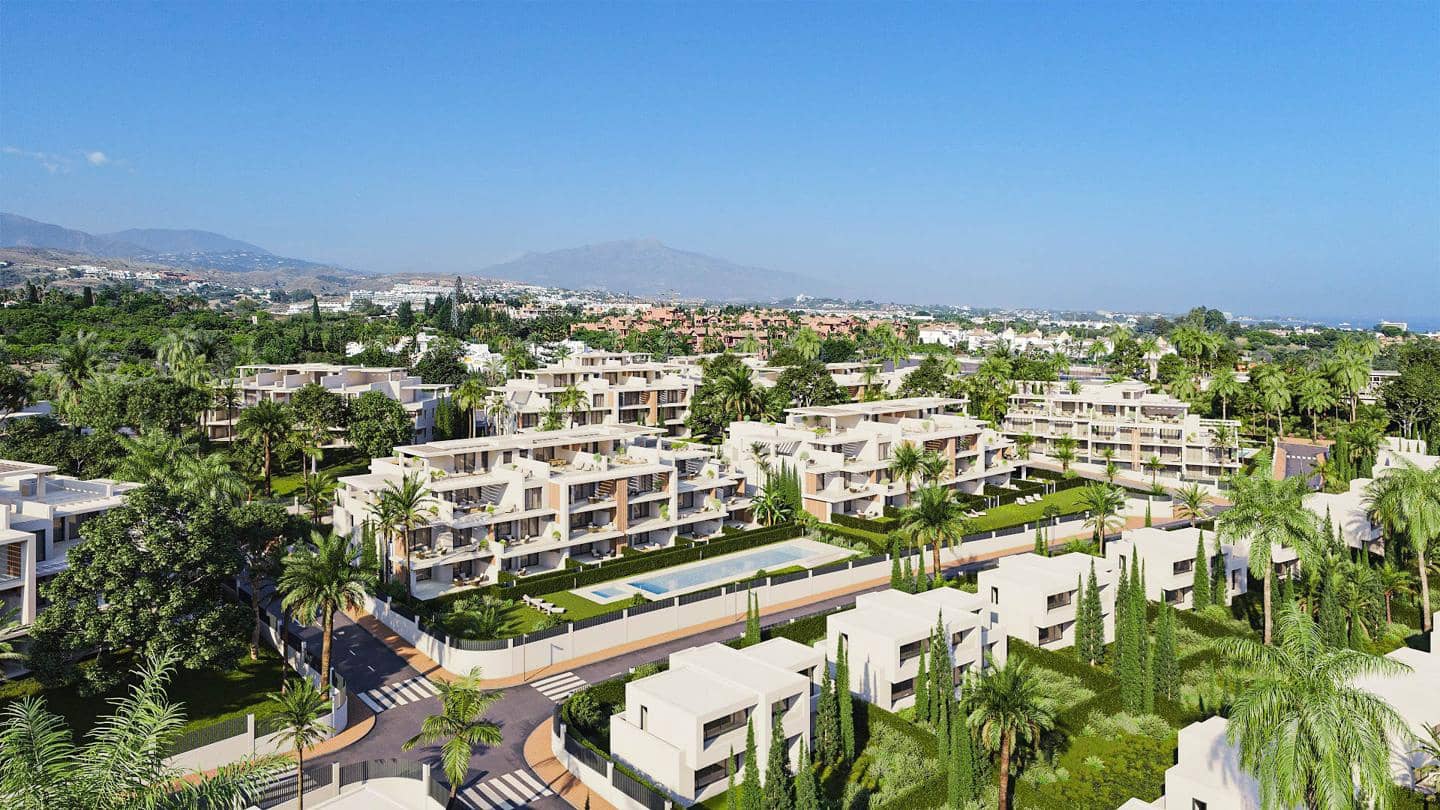 4 bedroom Flat for sale in New Golden Mile with pool garage - € 1,450,000 (Ref: 9620659)