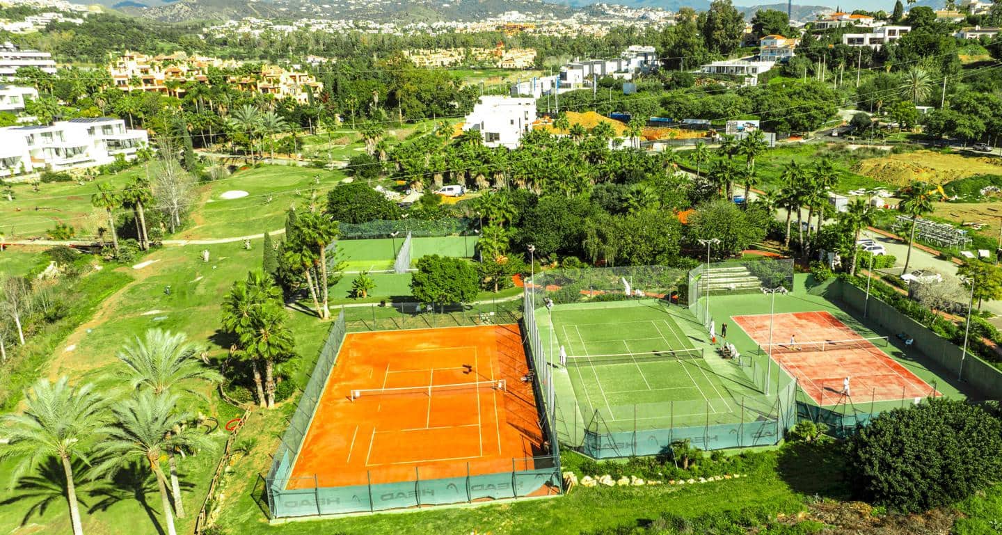 5 sovrum Villa till salu i El Paraiso med pool garage - 1 950 000 € (Ref: 9636123)