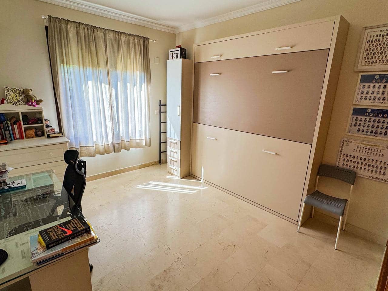 4 chambre Villa/Maison à vendre à Estepona avec piscine garage - 665 000 € (Ref: 9645885)